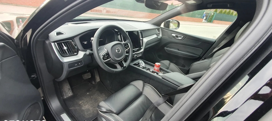 Volvo XC 60 cena 195900 przebieg: 30600, rok produkcji 2022 z Legionowo małe 191